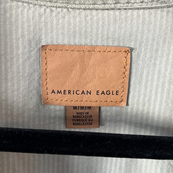 Women’s Cropped Corduroy Jacket - Picture 3 of 4